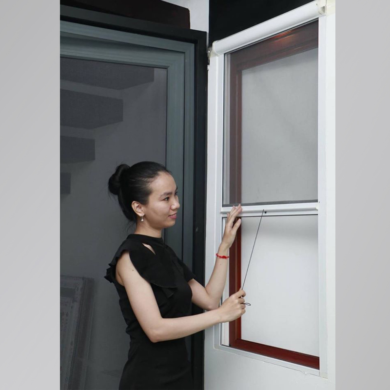 Cửa lưới chống muỗi tự cuốn