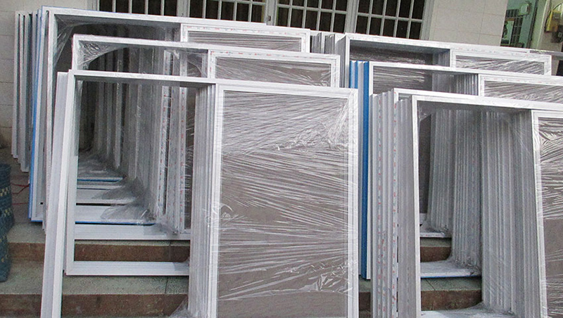 6- khung luoi muoi co dinh inox 304