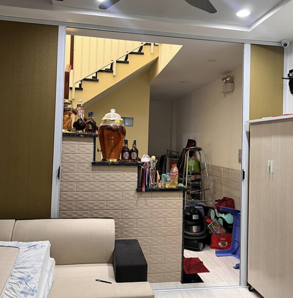 Rèm tổ ong ngăn cầu thang